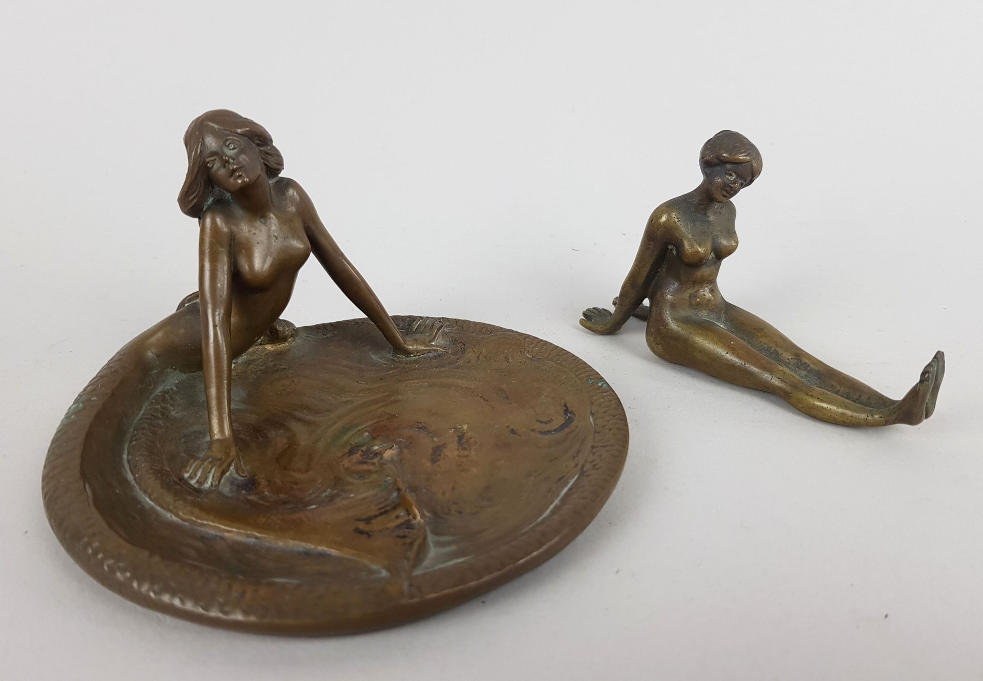 Null Reimann Albert (1874-1971), coupelle en bronze à patine dorée rehaussée d'u&hellip;