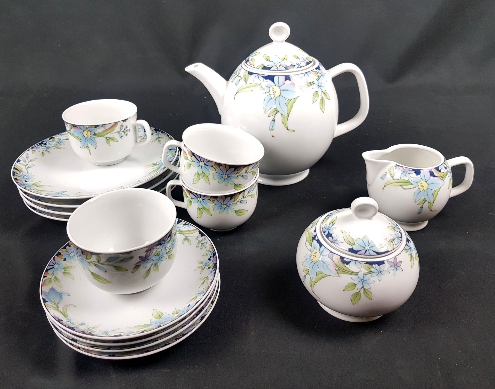 Null JUEGO DE CAFÉ de porcelana alemana Baviera : 4 tazas, 4 platillos, 4 platos&hellip;