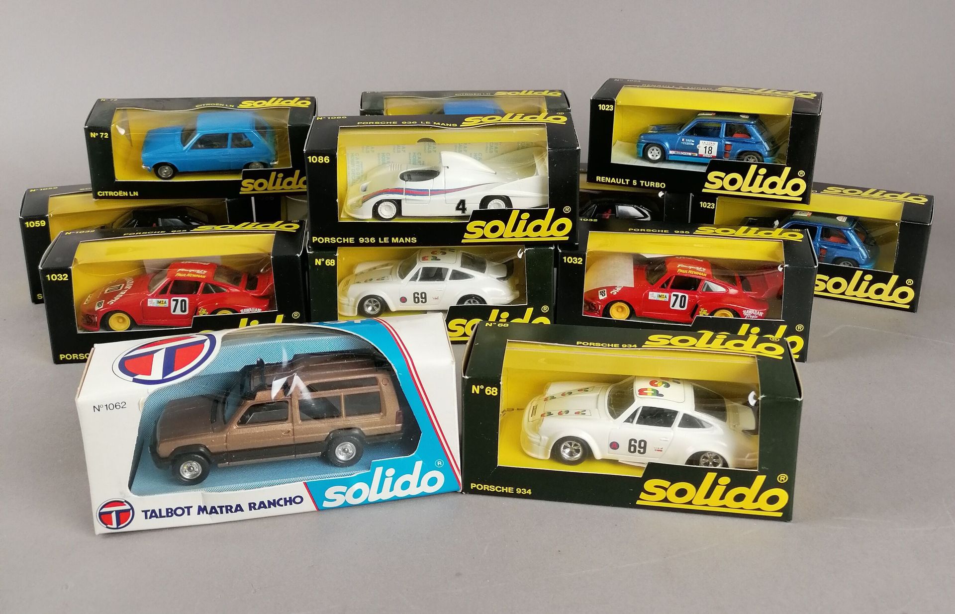 Null SOLIDO - 22 Fahrzeuge im Maßstab 1:43 in der Originalverpackung:

2x Jaguar&hellip;