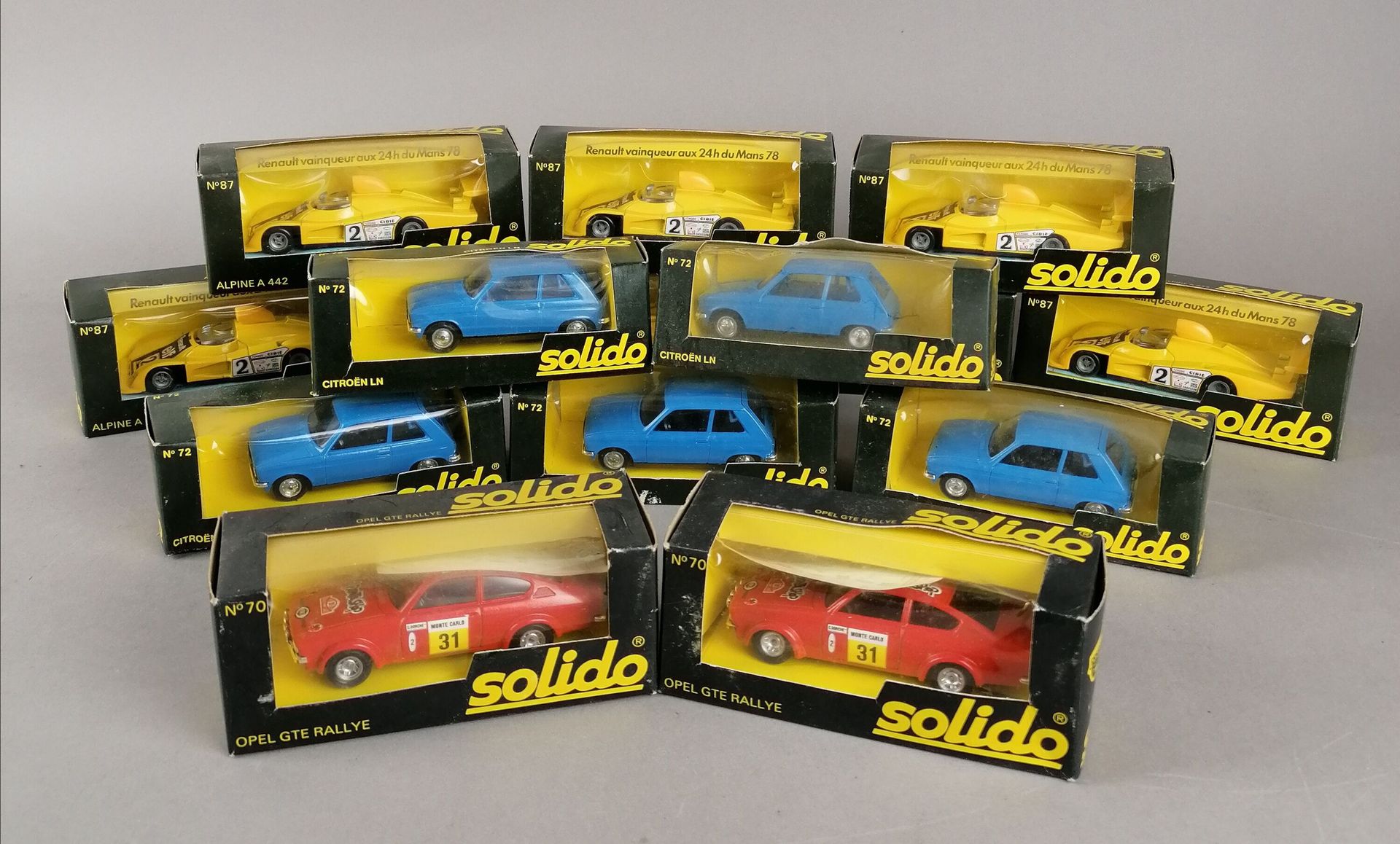 Null SOLIDO - 16 vehicles, scale 1/43 in their original boxes :

9x Alpine A 442&hellip;