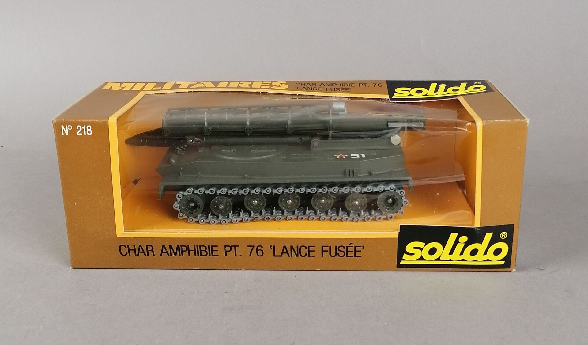 Null SOLIDO - Collection Militaires, Char Amphibie PT. 76 "Lance Fusée" n°218, é&hellip;