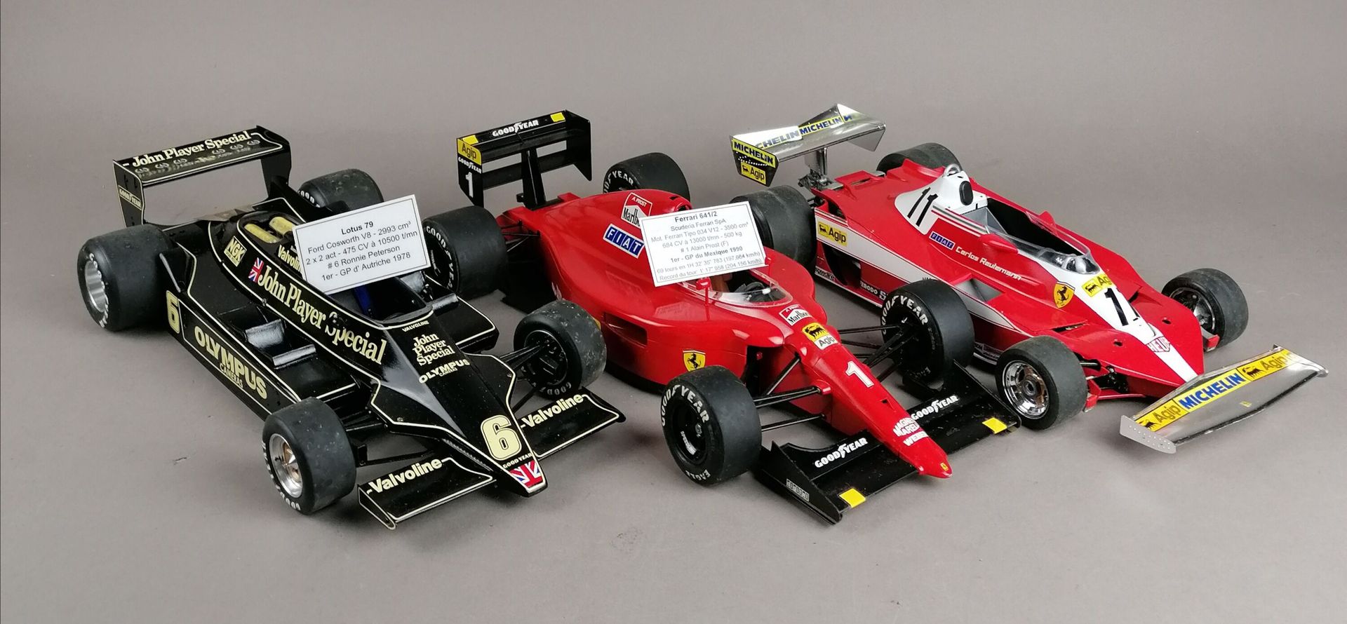 LOT de 3 maquettes de F1 sans marques échelle 1/12 - en …