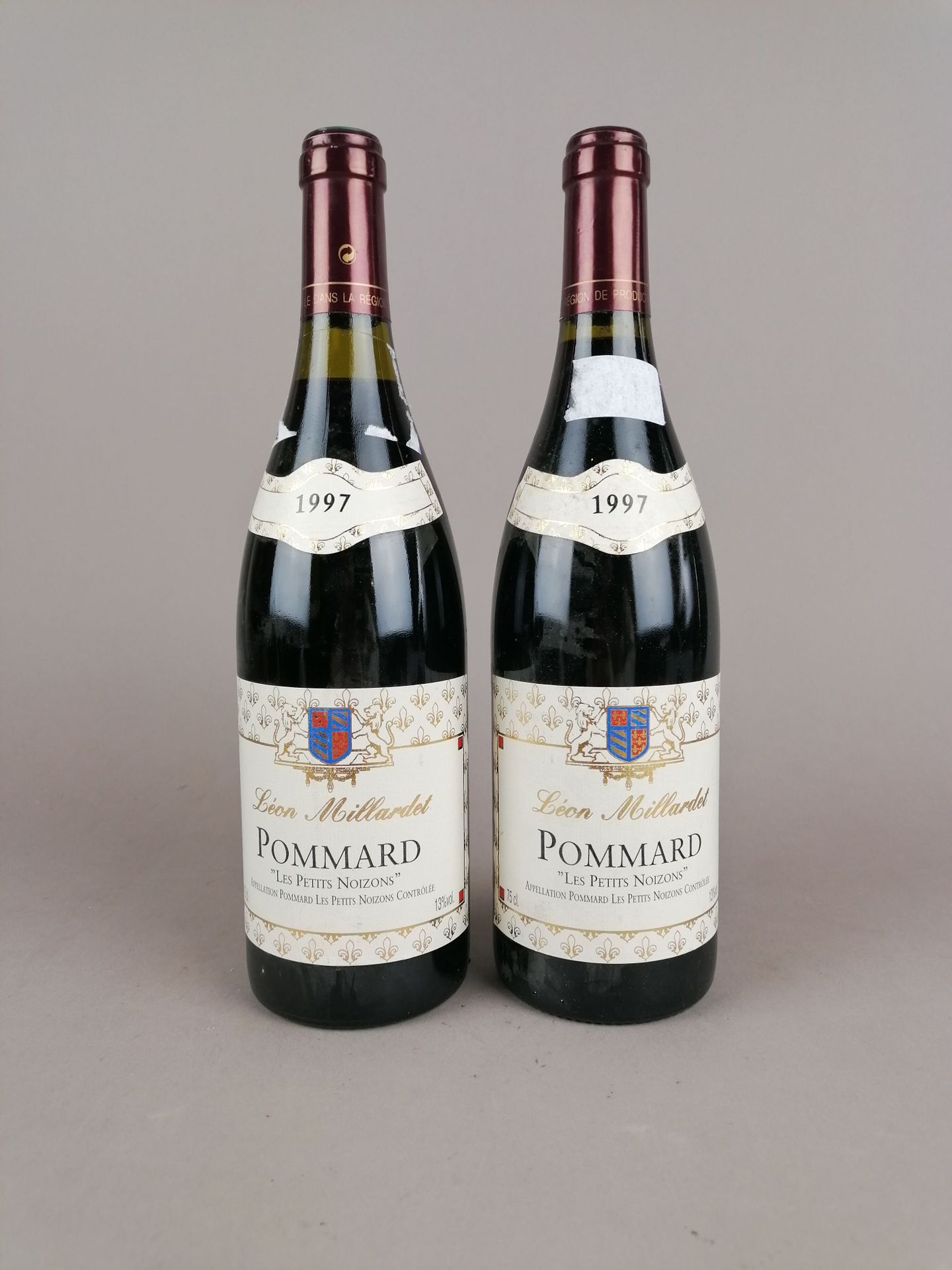 Null 2 bouteilles de Pommard Les Petits Noizons 1997 Léon Millardet