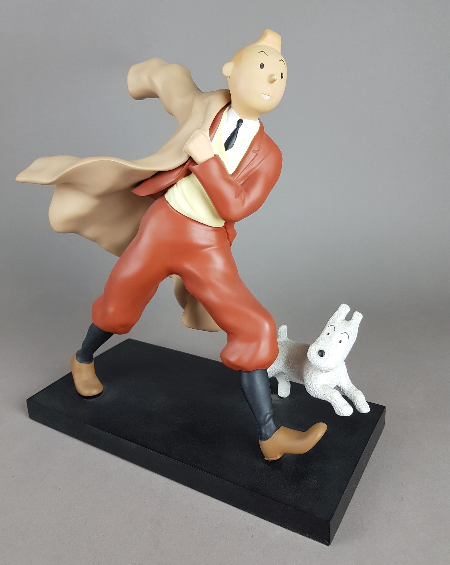 Null LEBLON-DELIENNE - Tintin reporter

SUBJECT in polychrome resin representing&hellip;
