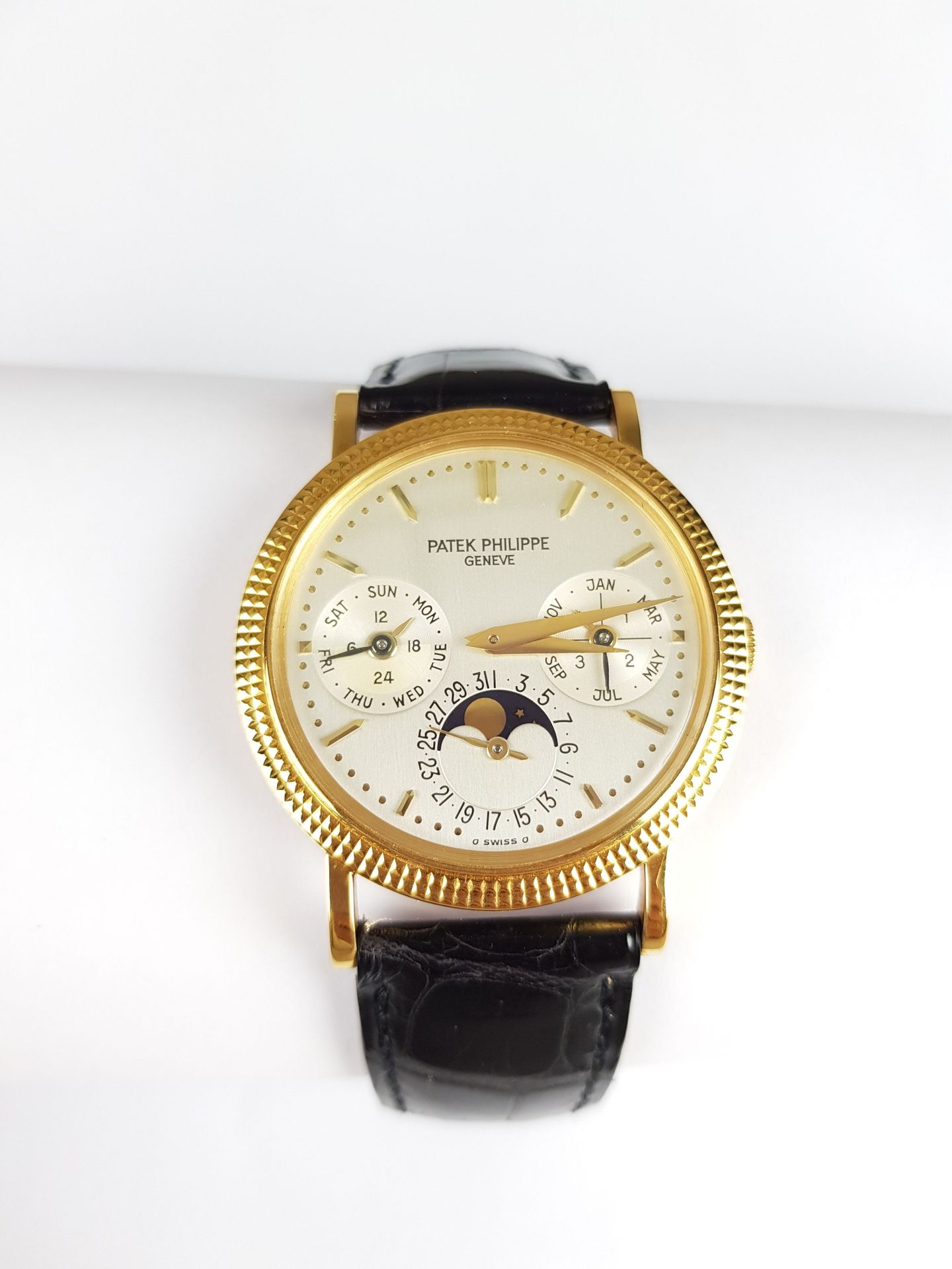 Null Starting price : 6 000

PATEK Philippe

Calatrava

Watch in yellow gold 750&hellip;
