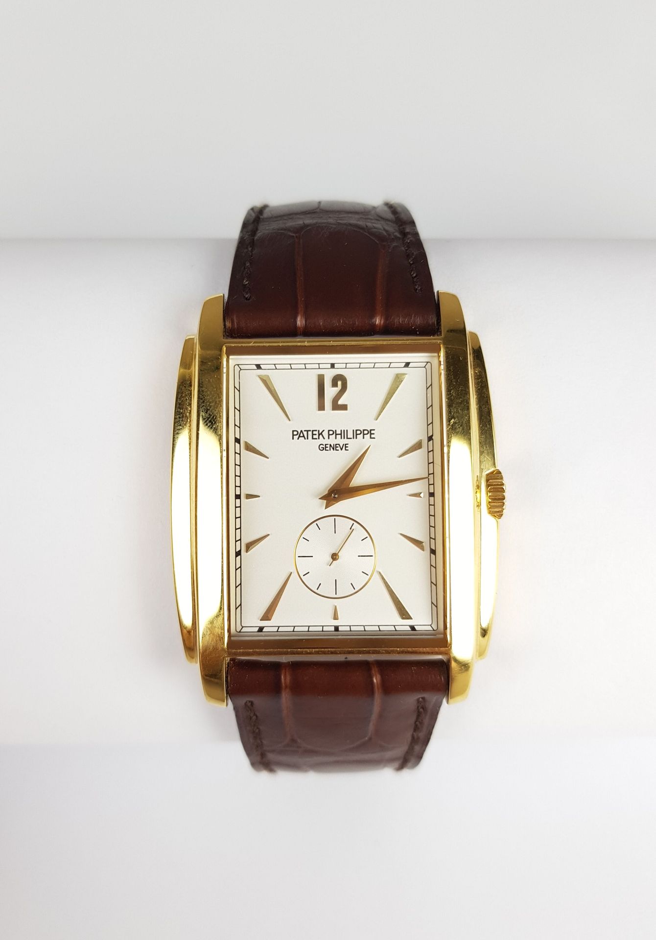 Null Precio inicial: 4.000 euros

PATEK Philippe

Gondolo

Reloj de oro amarillo&hellip;