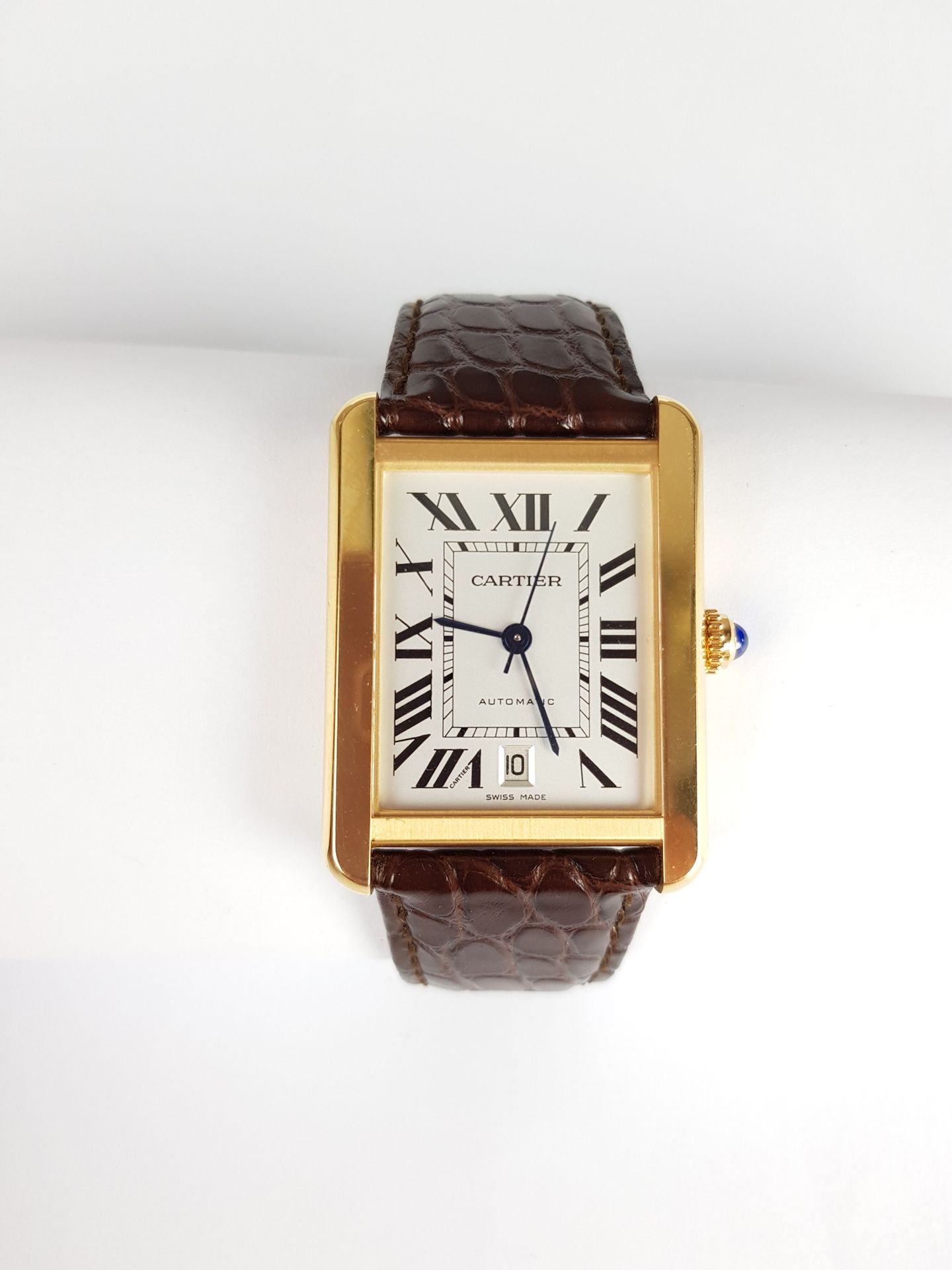 Null Precio inicial: 2.200 euros

CARTIER

Tanque Solo

Reloj de oro rosa de 750&hellip;