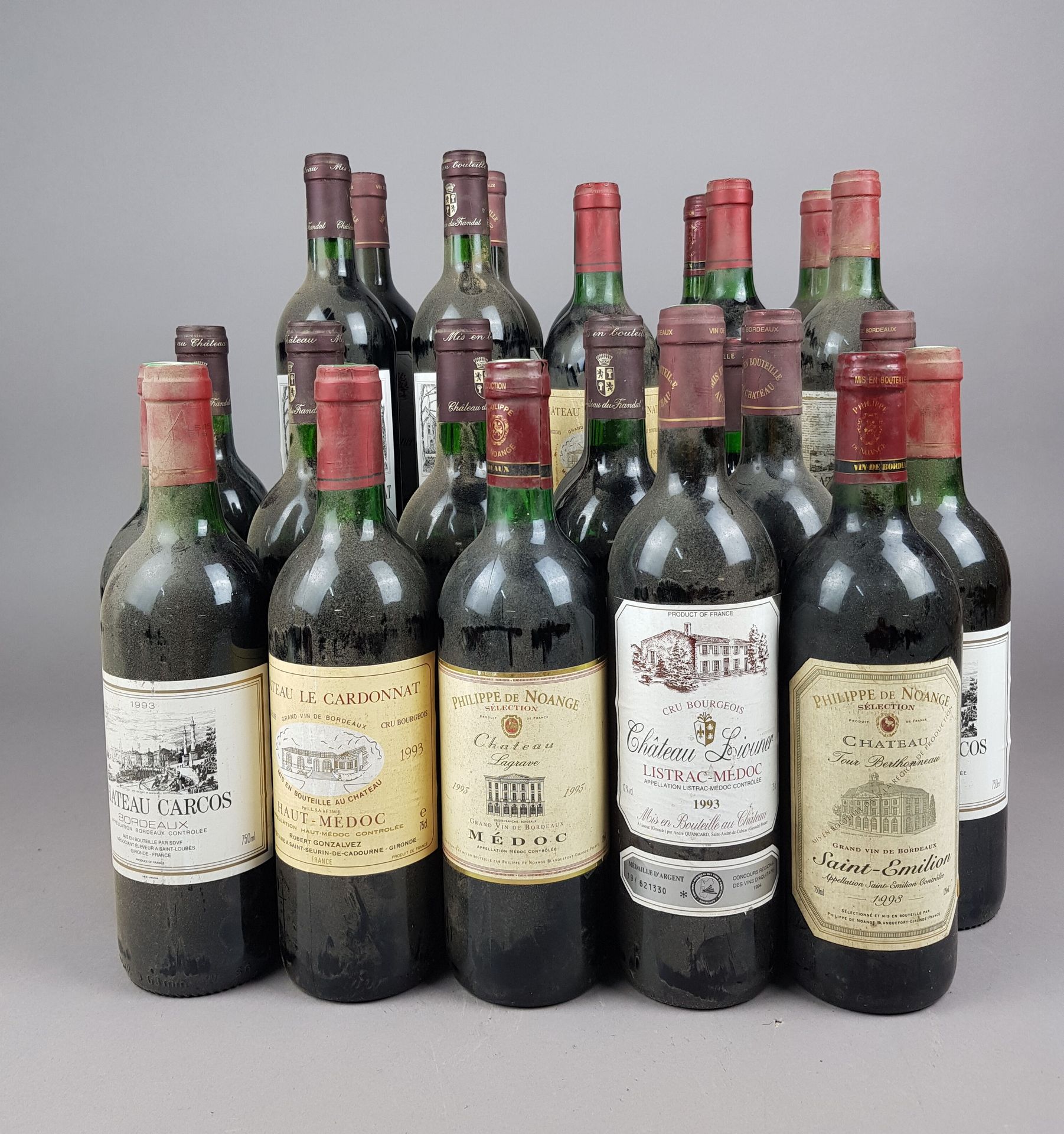 Null 7 Flaschen von 1993 : 
- 5 Flaschen Château Carcos Bordeaux.
- 6 Flaschen C&hellip;