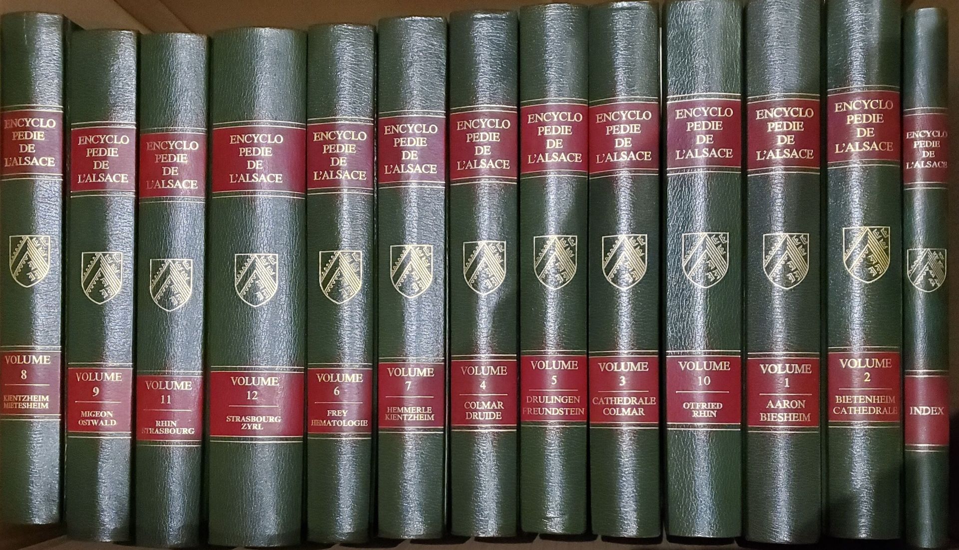 Null Encyclopédie de l'Alsace - Strasbourg, 1982-1986. 7895 pages. 12 forts volu&hellip;