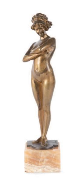Paul PHILIPPE (1870-1930) Femme nue. Bronze à patine mordorée sur un socle en on&hellip;