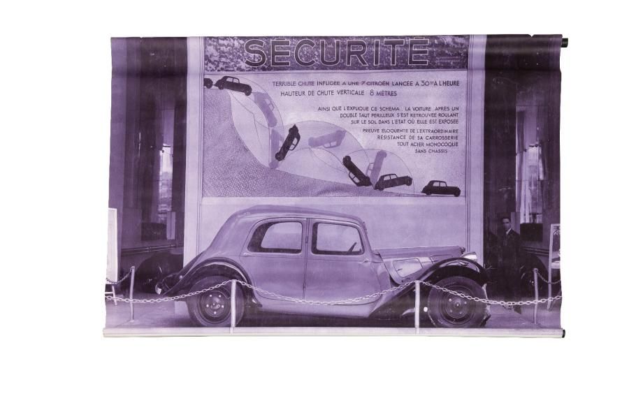 Null Affiche publicitaire "Sécurité Traction Avant en 1934" (100 x 150 cm).