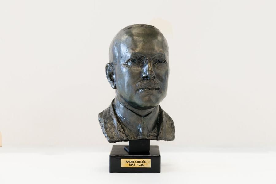 Null Buste d'André Citroën en résine finition bronze