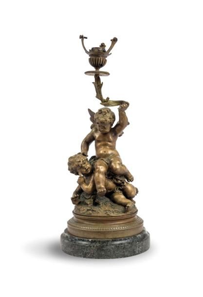 Null Auguste MOREAU (1834-1917)

Pied de lampe en bronze doré représentant deux &hellip;
