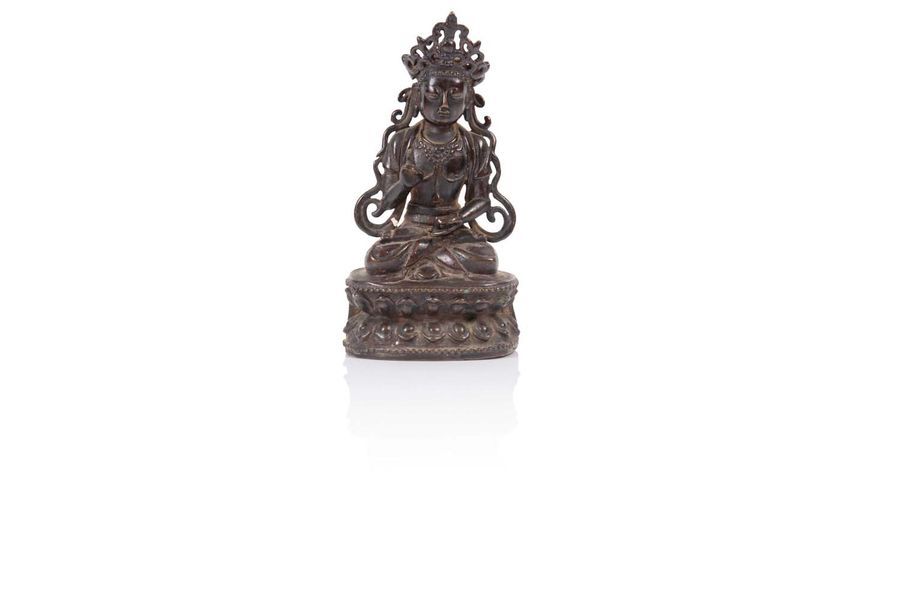 Null Statuette de bouddha

Chine - E?poque Ming (1368 - 1644)

Bronze a? patine &hellip;