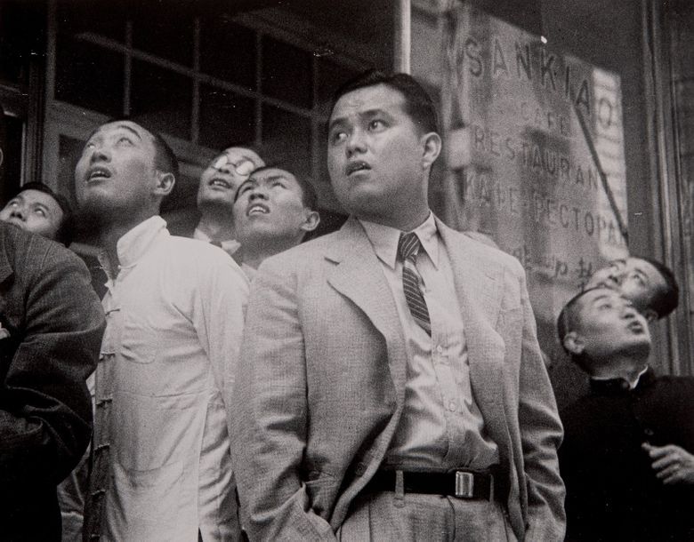 Null Robert Capa (1913-1954) Chine, 1938 Ensemble de trois tirages argentiques p&hellip;