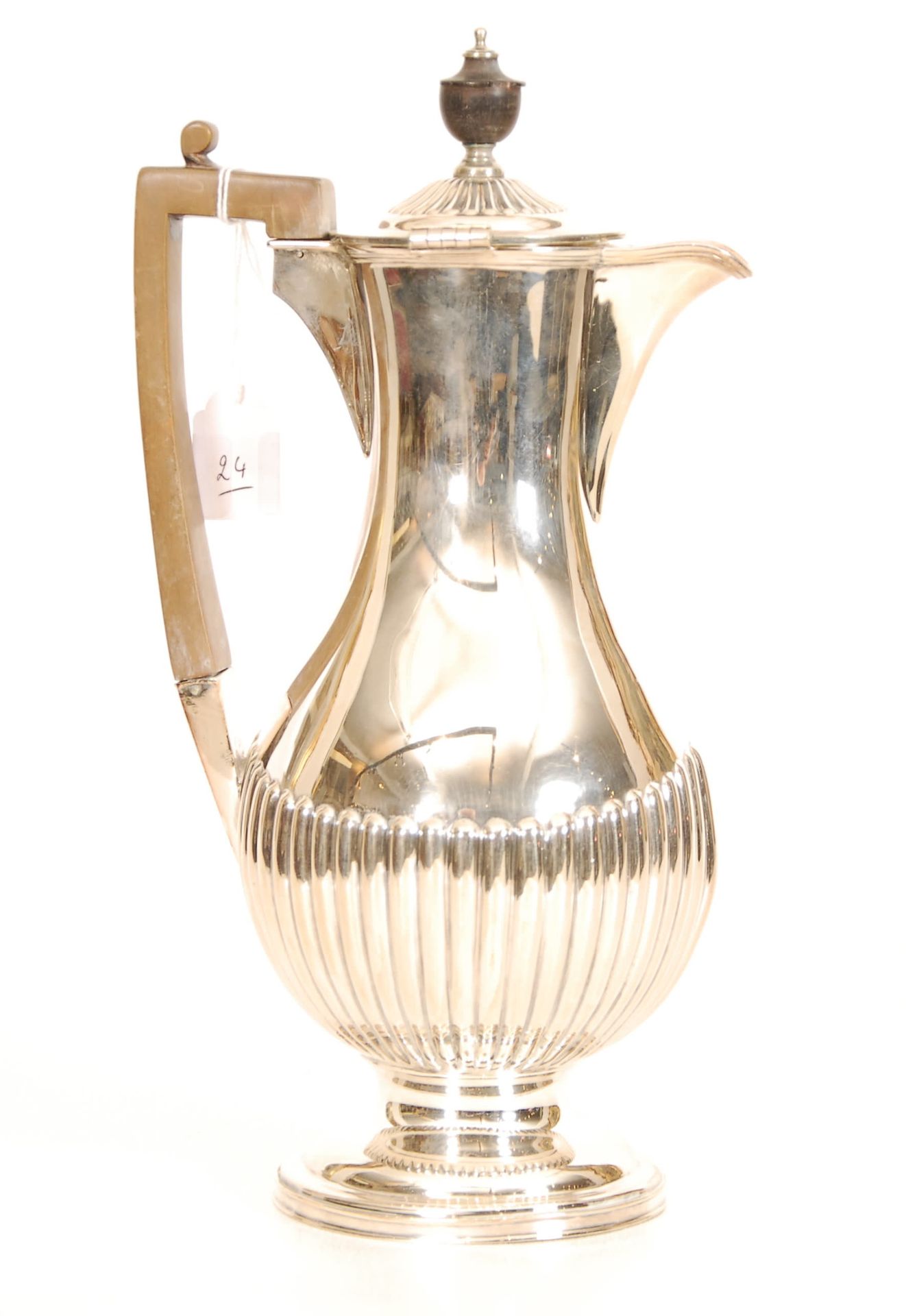 Null A coffee pot
Silver plated. Goldsmith & Silversmiths Company Ltd 112 Regent&hellip;