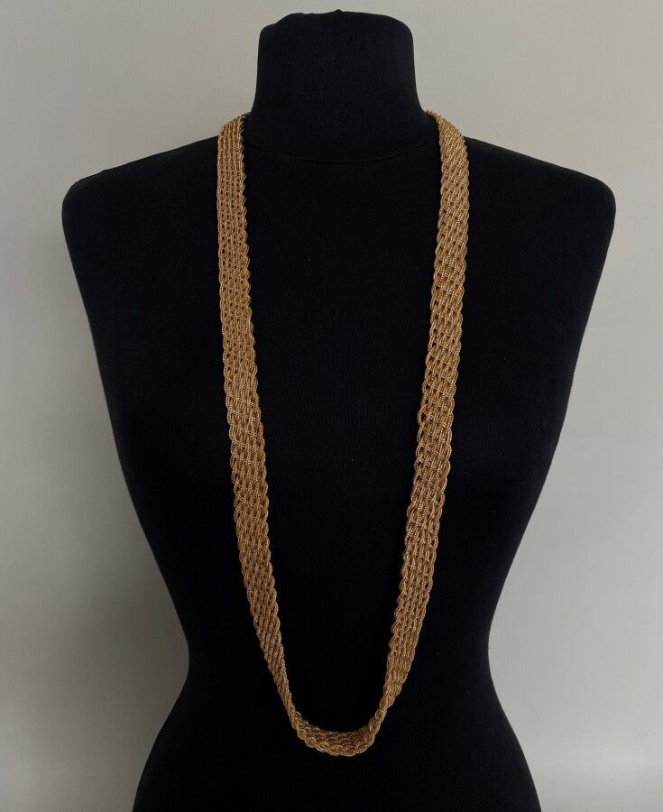Null ROBERT GOOSSENS Ribbon belt in braided gold metal - signed

Length 102cm