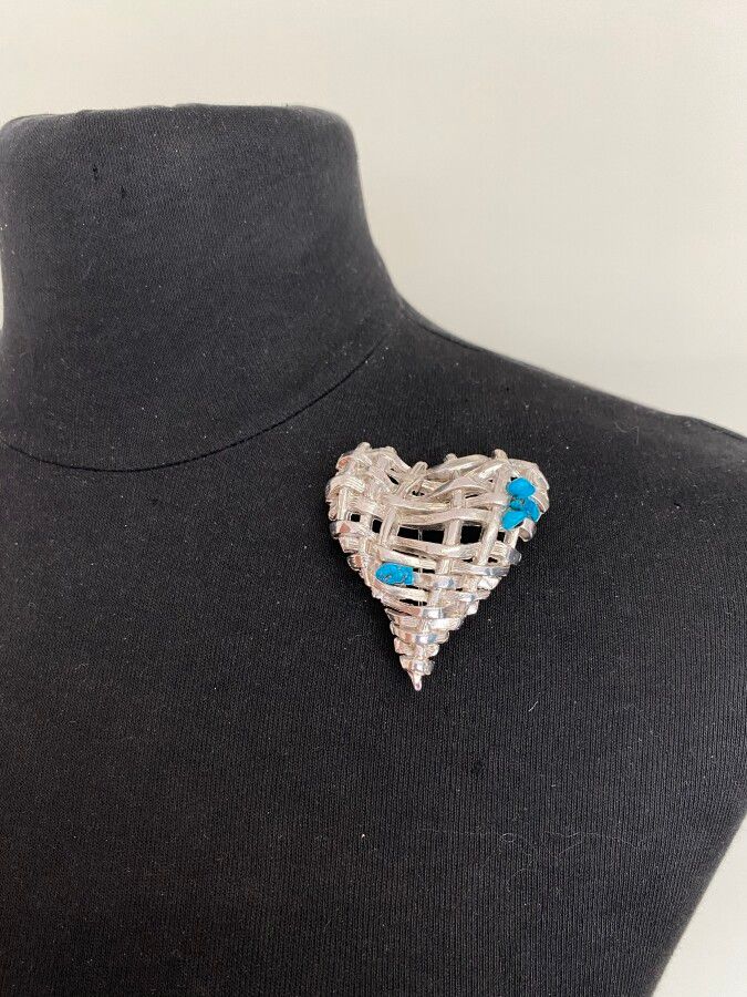 Null CHRISTIAN LACROIX Silver patinated metal heart brooch with small turquoise &hellip;