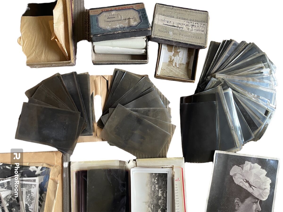Null Bernard BOUTET DE MONVEL，一组重要的纸质照片，底片和干明胶溴化银玻璃板，19 世纪末 - 20 世纪初
[150 多份文件］
&hellip;