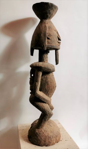 Null Große Statue der Dogon (Mali )
H. 74 cm