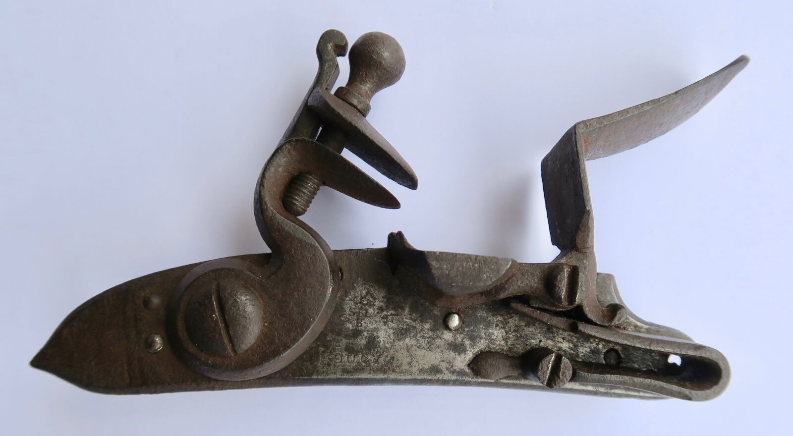Null Gun lock model 1754 (1754-1763), stamped SE under crown J.DUCHON (Jacques D&hellip;