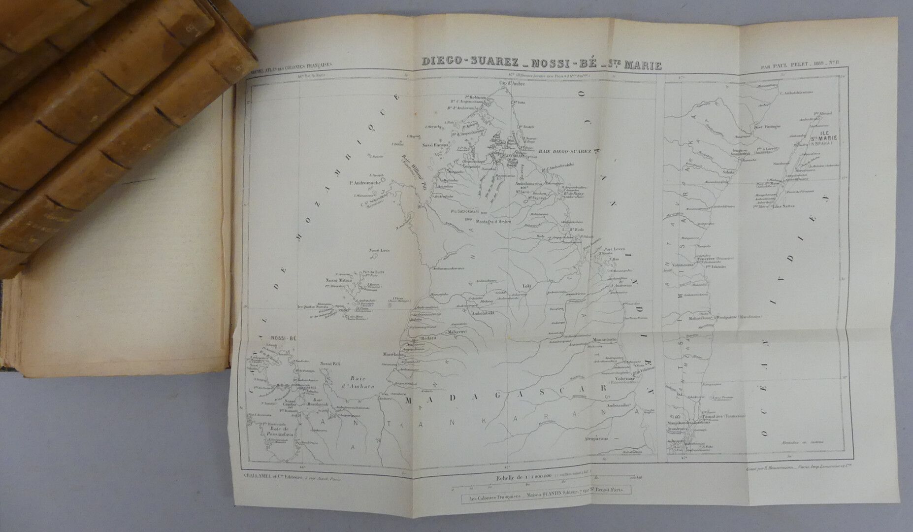 Null COLONIES]。法国的殖民地。巴黎，Quantin，[1889-90]。六小卷，8开本，半棕褐色，光滑的书脊上有冷锉，鎏金的标题和首字母 "A.B&hellip;