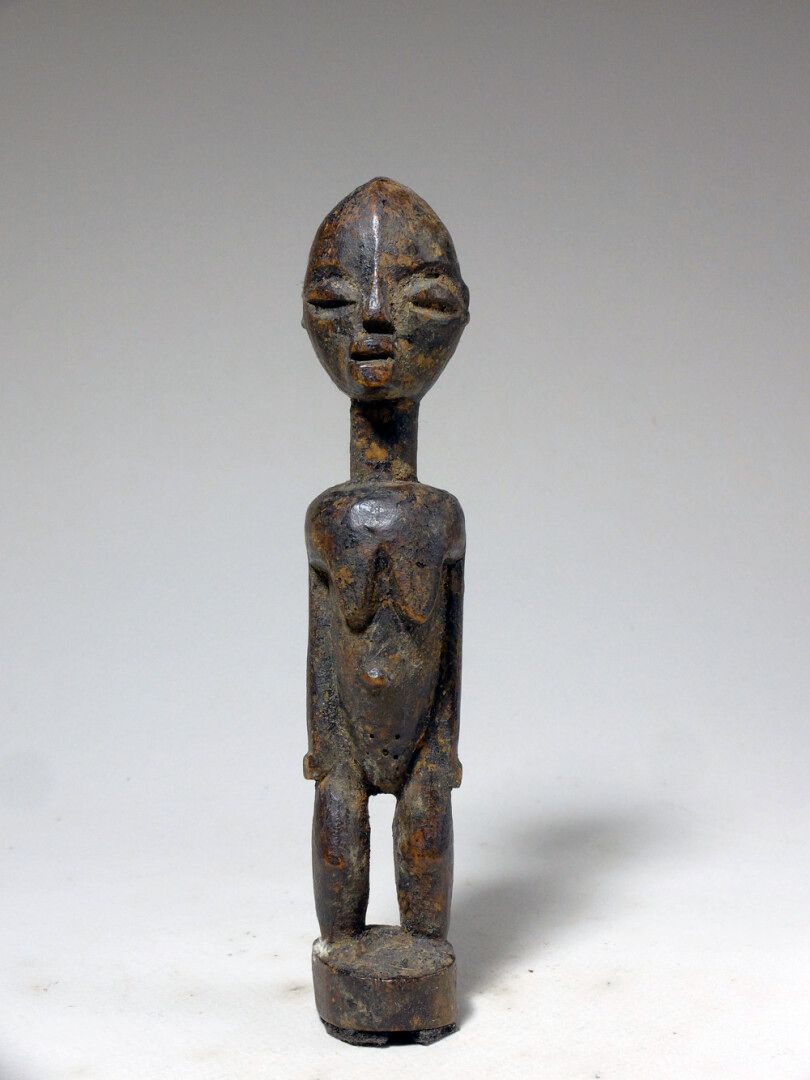 Null Statuette Lobi (Burkina faso)

Statuette typiquement Lobi, bois à patine d'&hellip;