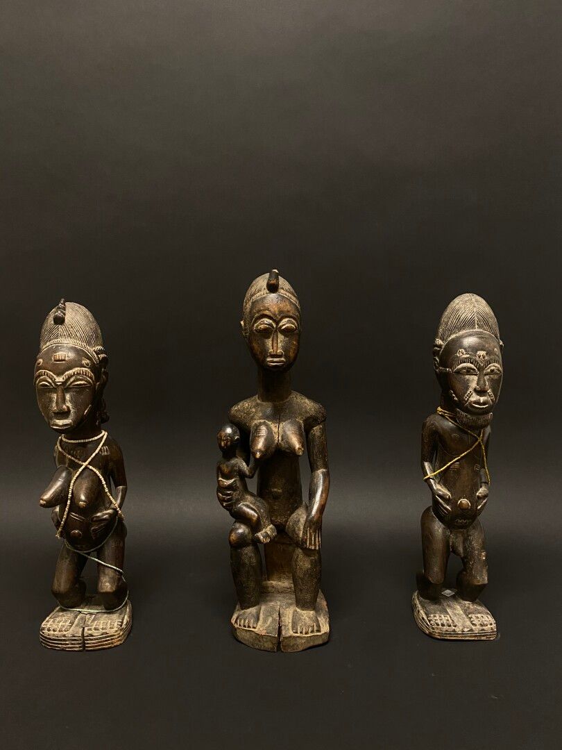 Null Trois statuettes Baoule.

XXe