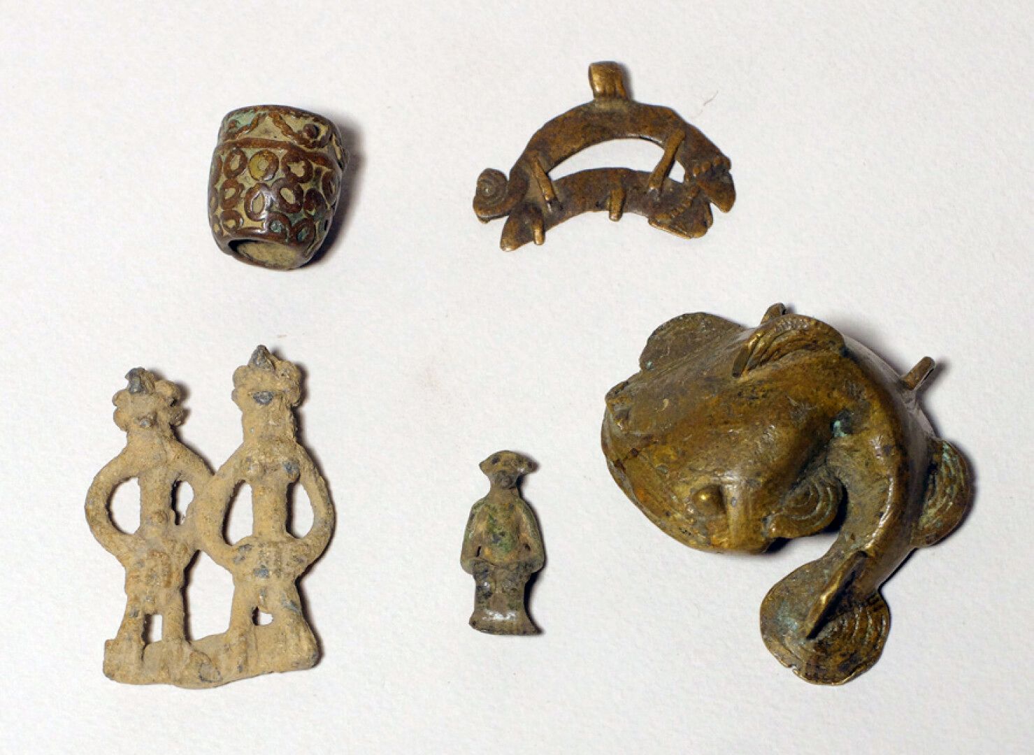 Null Lot d'objets en bronze (Burkina faso/Côte d'Ivoire)

Lot comprenant cinq ob&hellip;