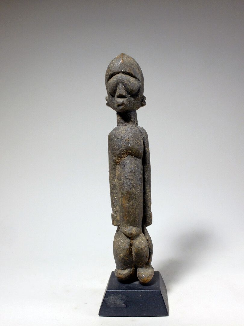 Null Statuette Lobi (Burkina faso)

Intéressante statuette masculine aux proport&hellip;