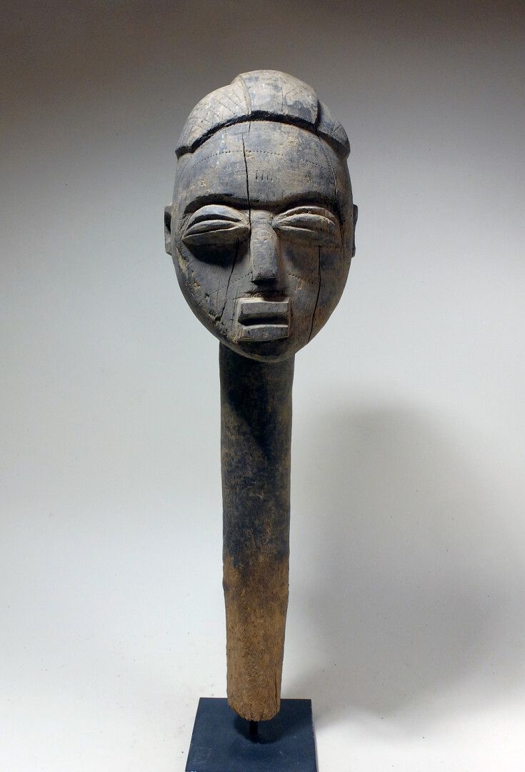 Null Tête Lobi (Burkina faso)

Très belle tête Lobi, sculptée sur un piquet. Int&hellip;
