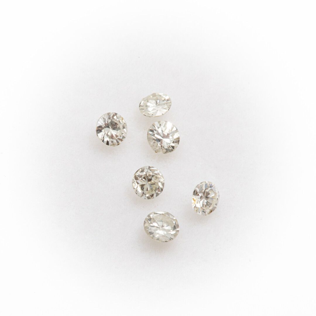 Null Six diamants taille brillant poids total 0.32 carat
