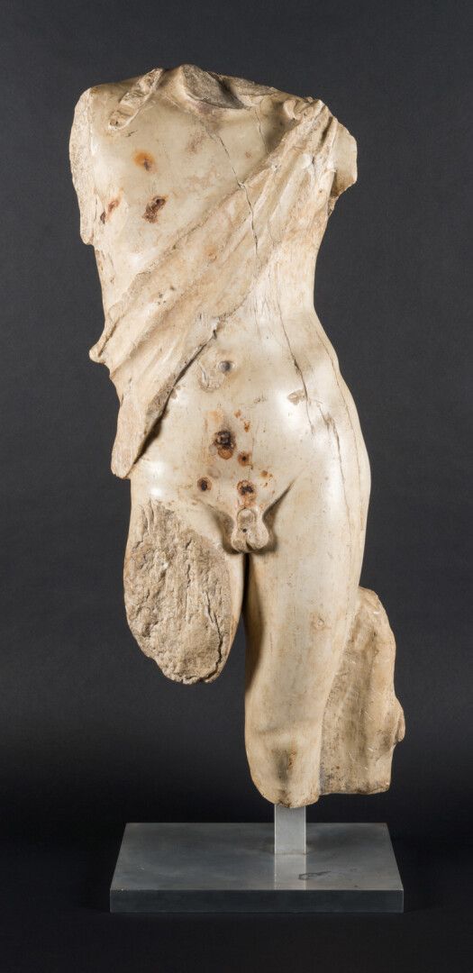 Torse de Satyre en marbre 
大理石的萨提尔躯干。



罗马时期，约公元2世纪

高度：84厘米。


出处。

- 前贝瑟姆收藏，伦&hellip;