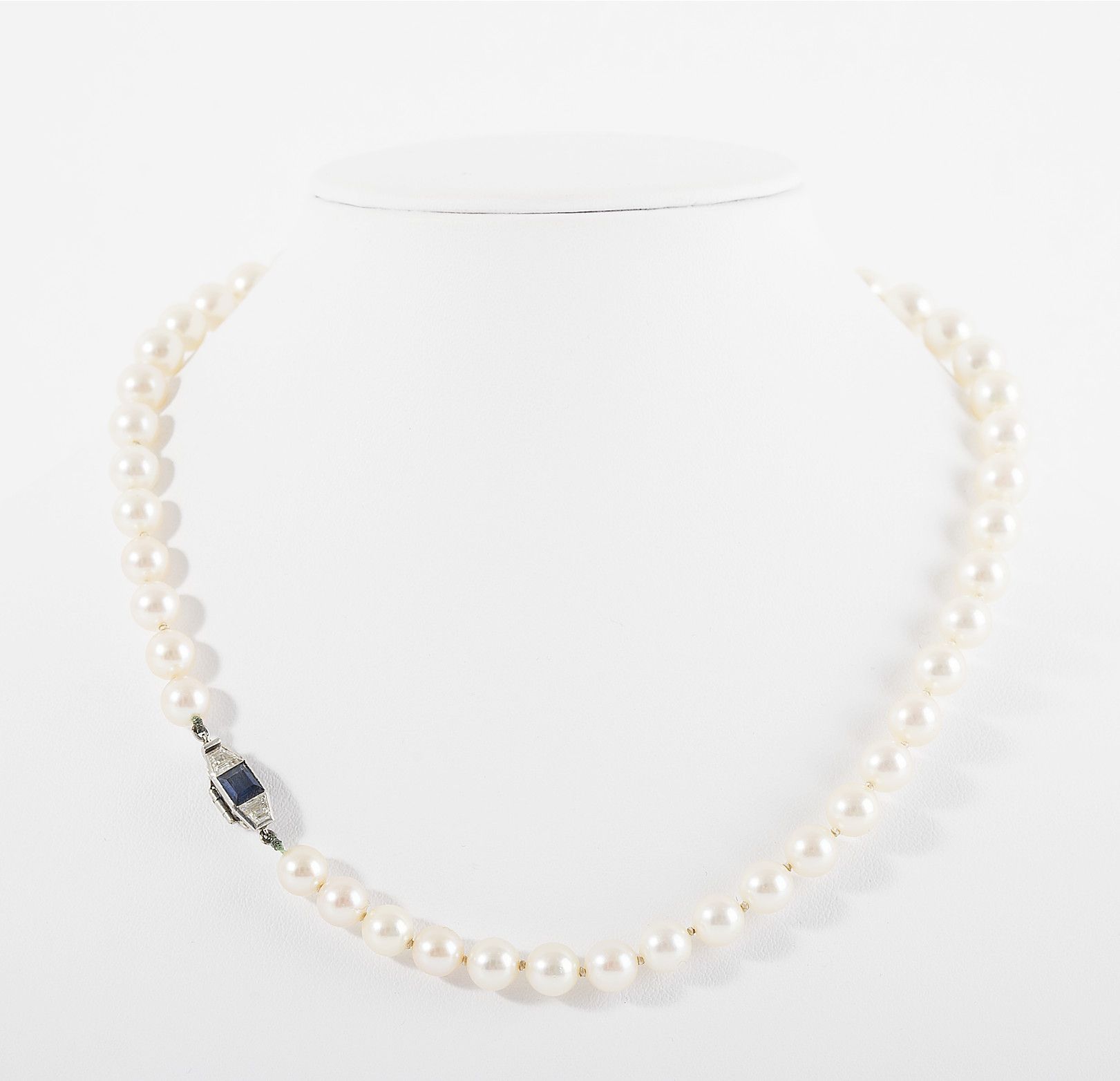 Null CARTIER- Paris 

Necklace, cultured pearls diam. 6.3 to 9 mm LFG 2021, spah&hellip;