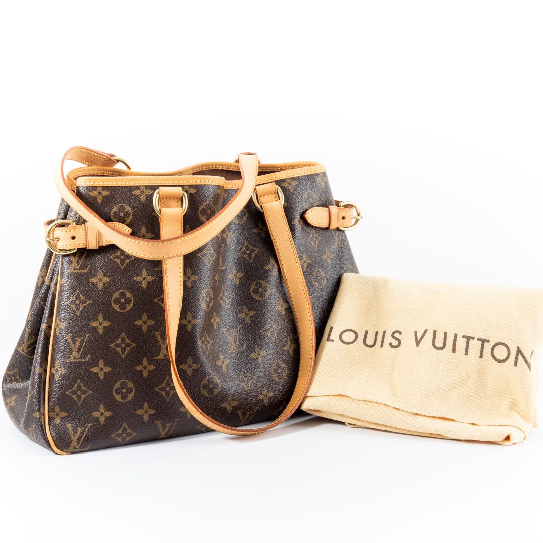 Null Louis VUITTON, "Batignolles Horizontal

Bag in oiled canvas monogrammed and&hellip;