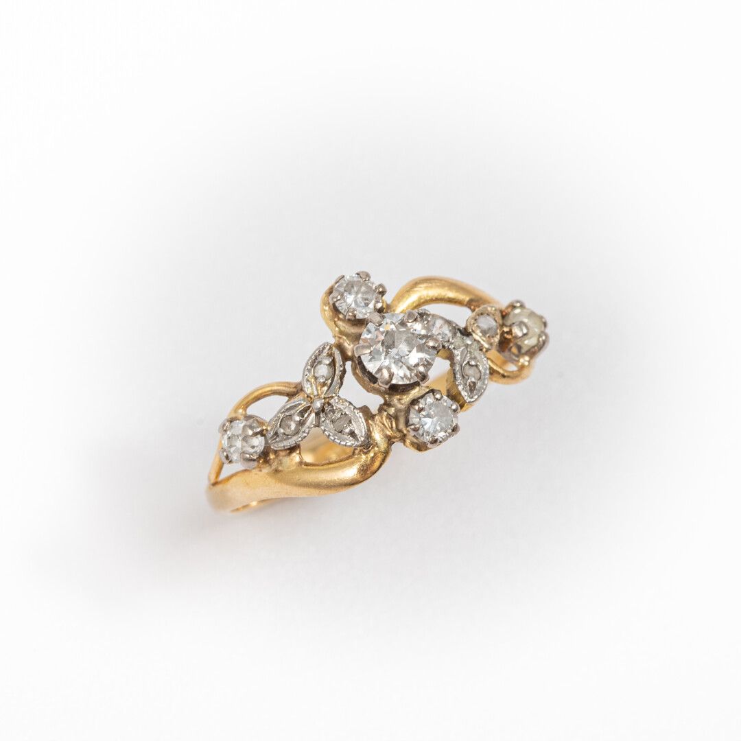 Null A central old cut diamond charm ring of about 0.20 carat, brilliant and pin&hellip;