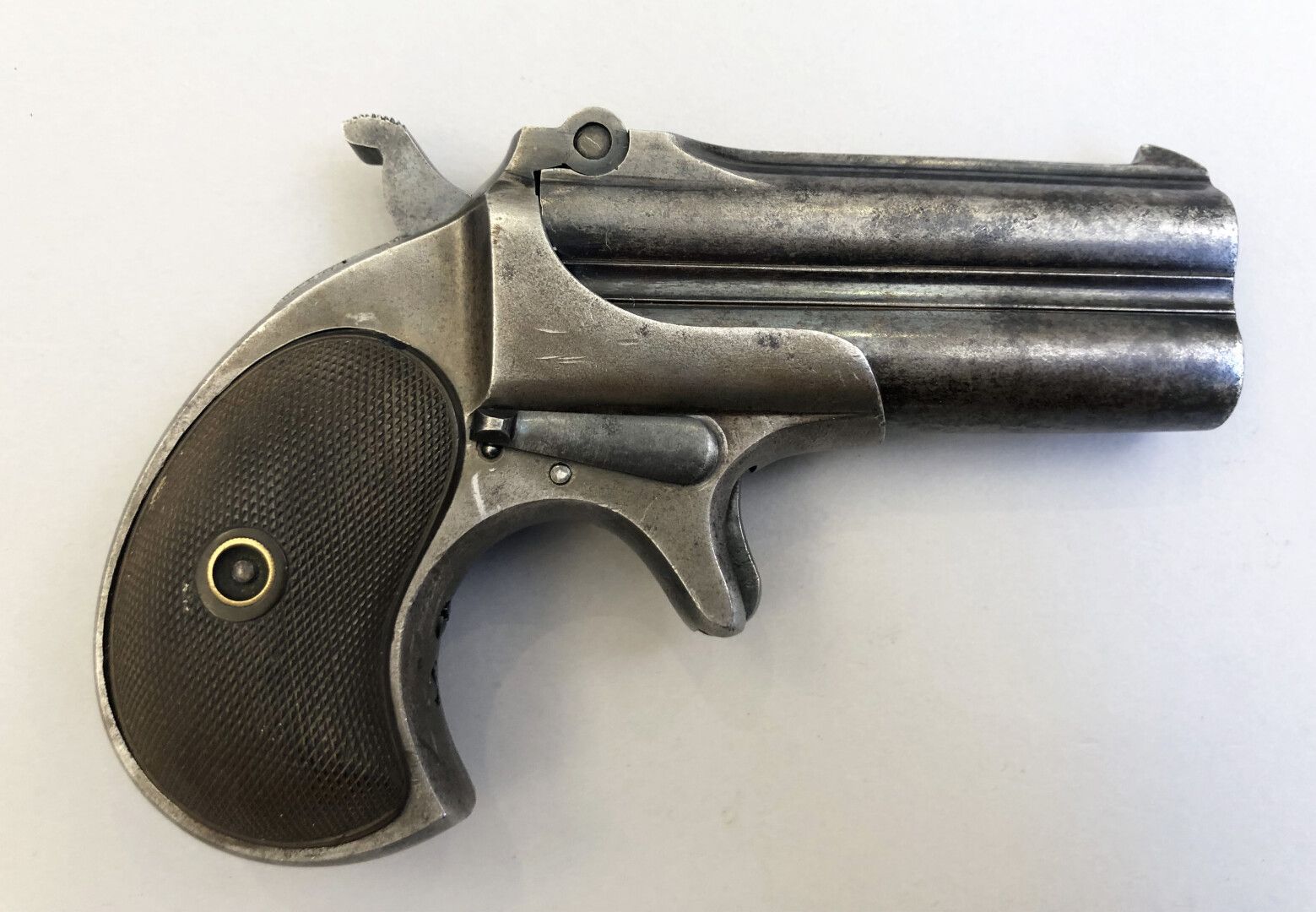 Null Pistolet Derringer Remington Arms Calibre 41 et R.F. Arme ayant viré au tab&hellip;