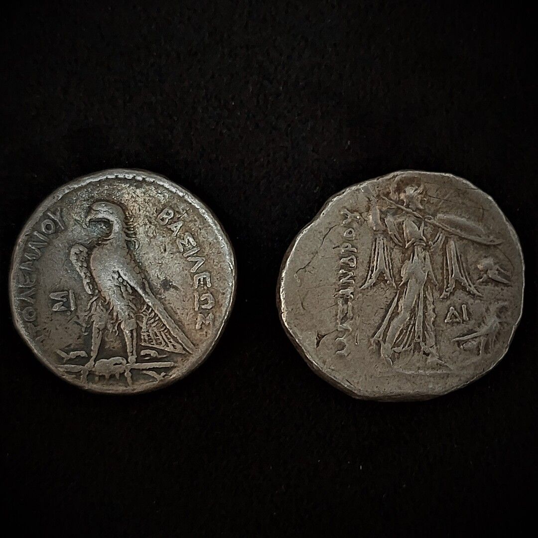 Null 两枚四角形硬币 希腊

重量：14克和15.5克
