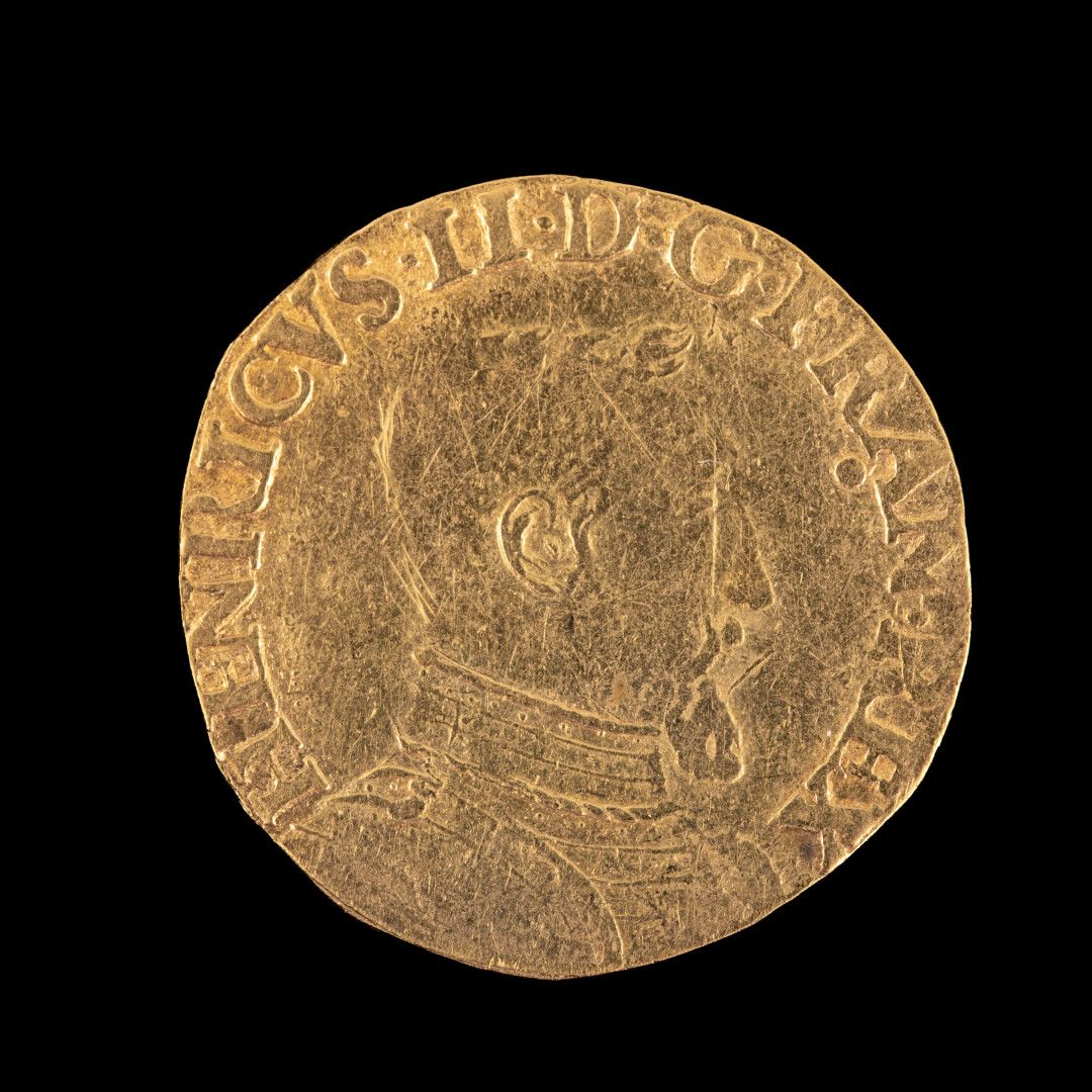 Null HENRI II 

Heinrich von Gold 1558 B - Rouen 

Gewicht: 3.40 g TB/ TB+