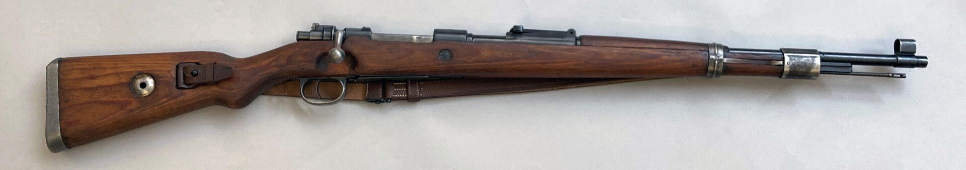 Null 毛瑟公司制造的毛瑟98K步枪（雷鸣般的毛瑟标志，StandartModel外壳），口径7.08毫米，经圣埃蒂安校验室测试。武器n°1281（重新盖章的&hellip;