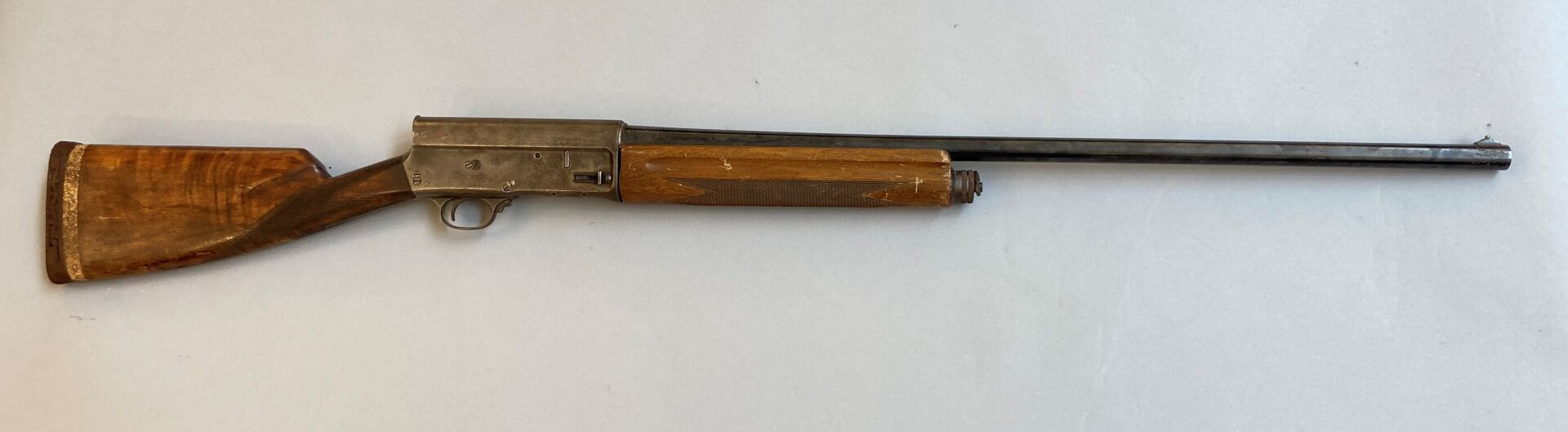 Null Fusil Browning Auto 5 calibre 12/70 de sobrecarga. Pistola número 62394, ve&hellip;