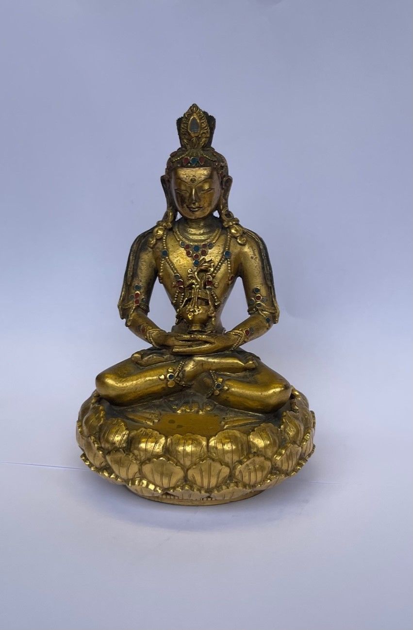 Null Statuette en bronze doré représentant le bouddha Amitabha "lumière infinie"&hellip;