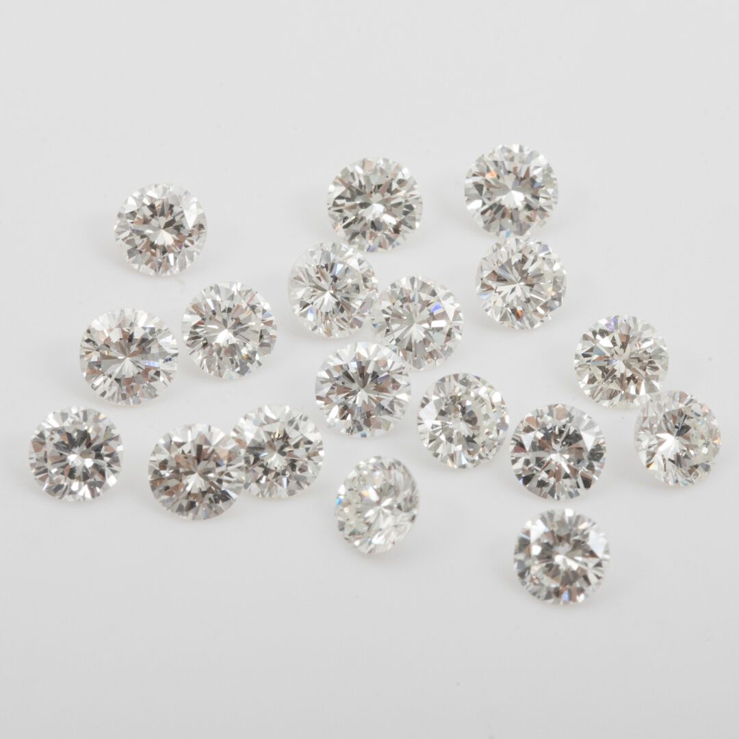 Null 18 Diamants taille brillant 3.14 carats