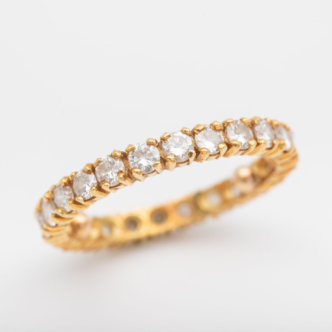 Null 美国结婚戒指，明亮式切割钻石约2克拉，黄金镶嵌 

毛重：3.9克 - 指数：56