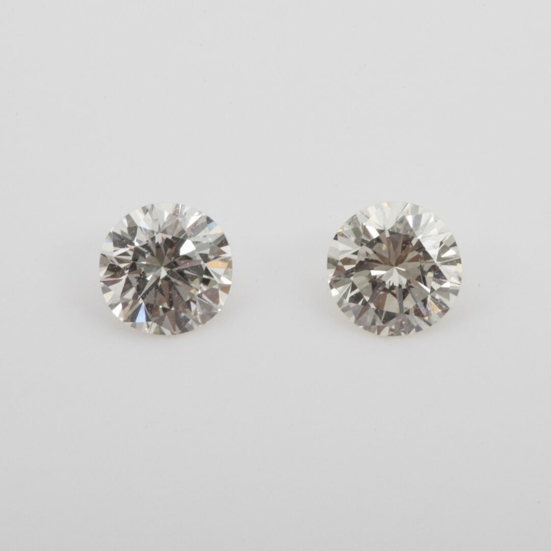 Null Deux diamants taille brillant 0.31 carat