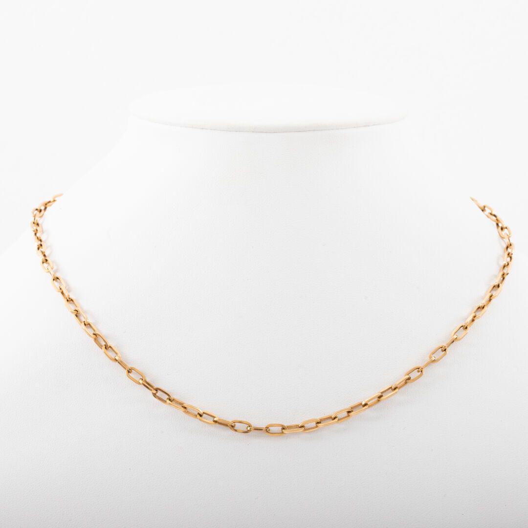 Null Halskette aus Gold mit Ankerketten .

Gewicht: 13.3 g - L: 43 cm