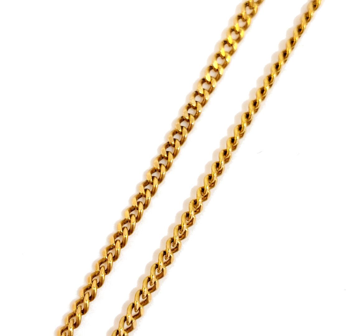 Null Gold chain, curb chain.

Weight : 9,2 g -L : 60 cm