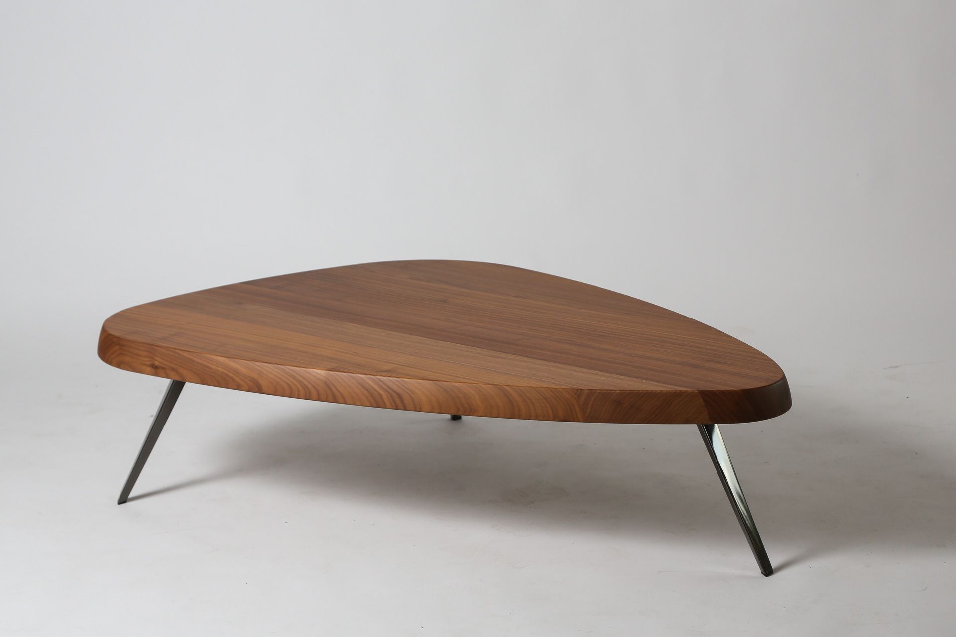 Null CASSINA, CHARLOTTE PERRIAND, 1952/1956, Mexico coffee table, 527, triangula&hellip;