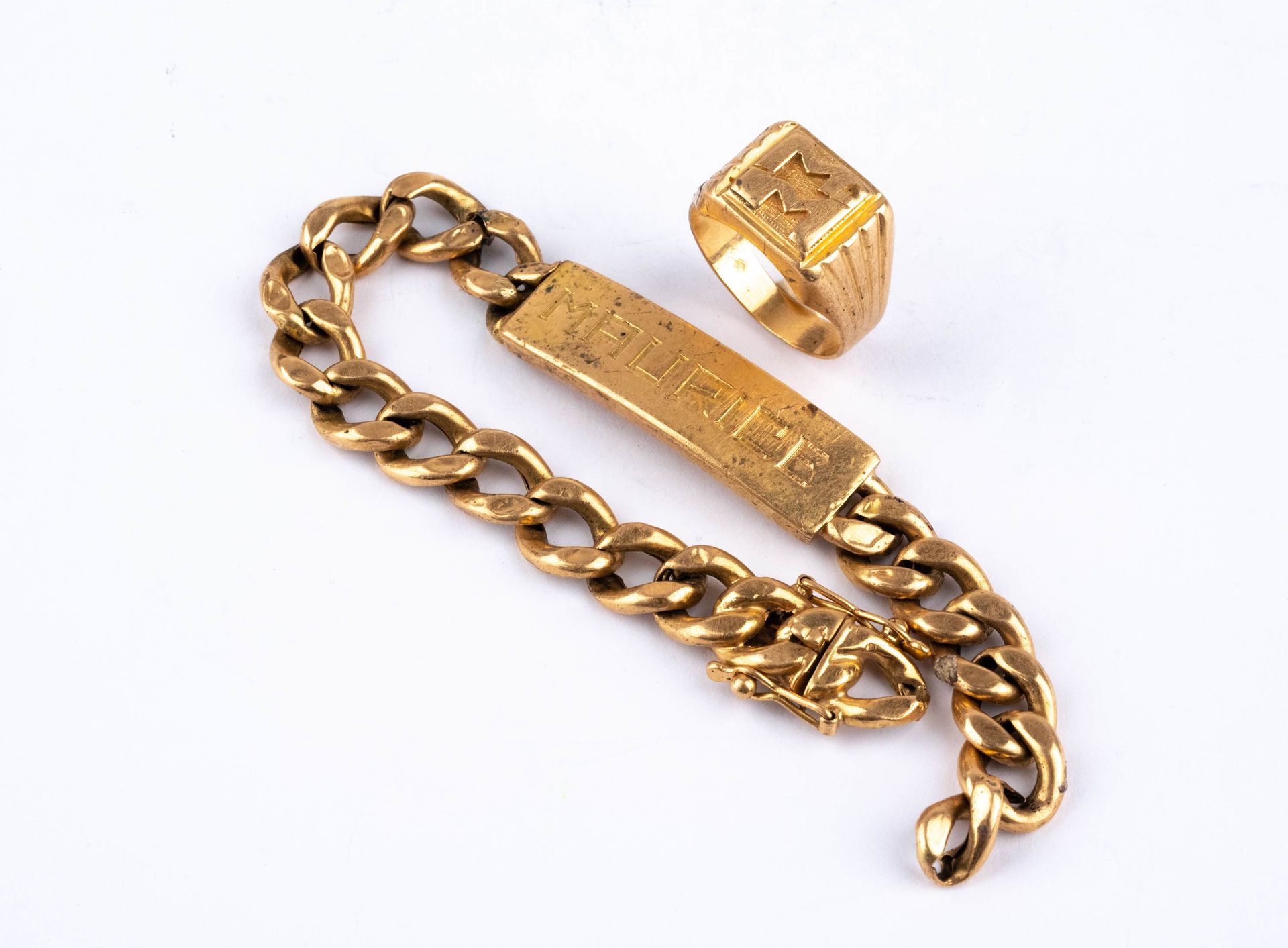 Null Bracciale e anello con sigillo in oro giallo 18 carati (750/1000), peso net&hellip;