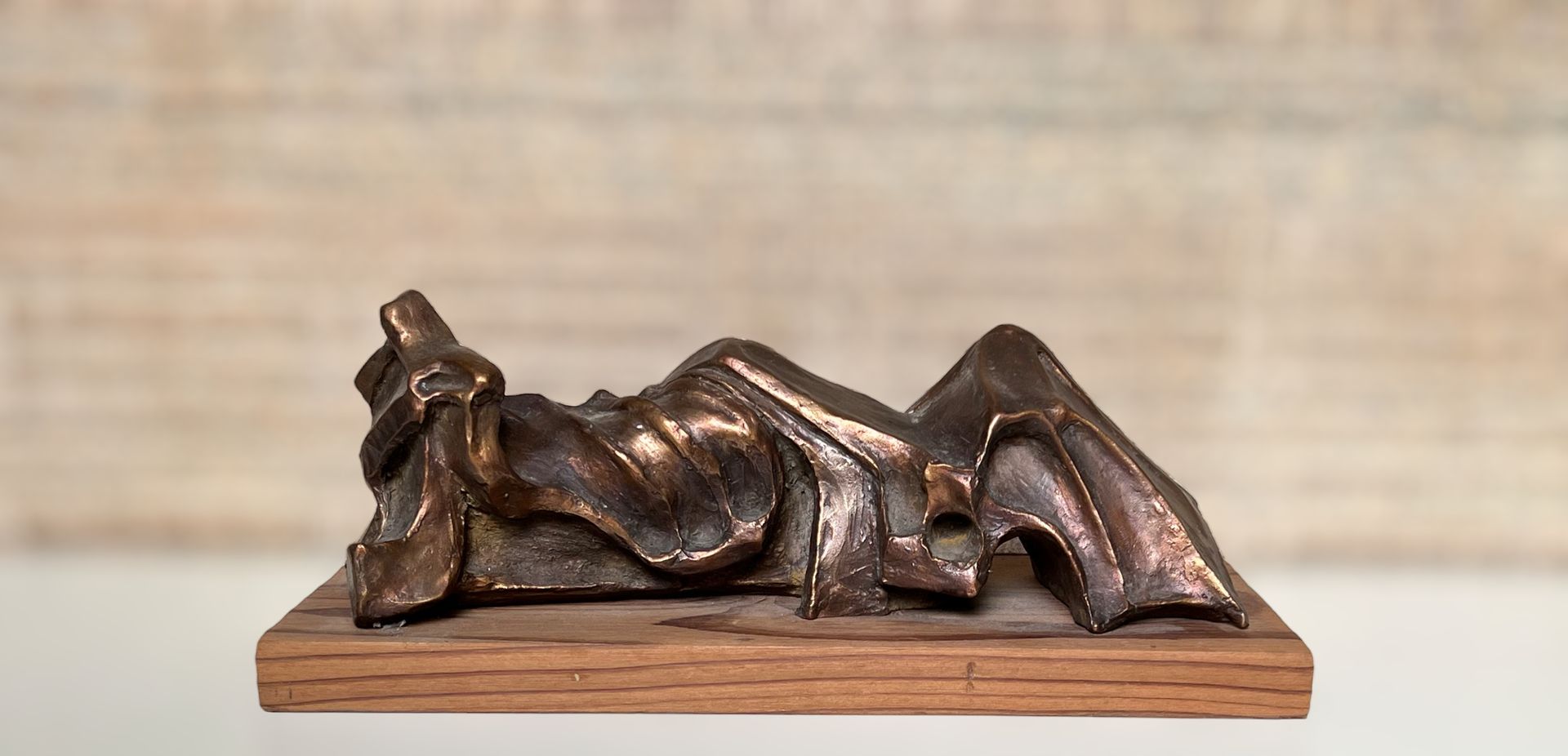 Null Christian ODDOUX (1947-2022),"Le rêveur", bronze patiné, 2000, H : 10 cm, L&hellip;